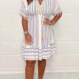 ZORO - Vestido casual con estampado y escote en V