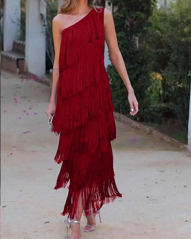Vestido de flecos elegante Maya con hombros al aire