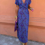 Aria™ - Elegante vestido de escote en V profundo con patrón de hojas