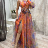 Cecelia | Vestido Elegante con Manga Asimétrica y Abertura