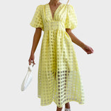 Isla Vestido de Encaje con Mangas Acampanadas