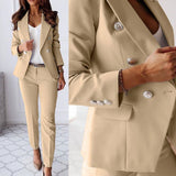 Traje Doble Abotonado para Mujeres – Blazer a Medida y Pantalones Elegantes
