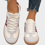 Lorena Zapatillas con Cordones