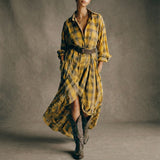 Abril | Vestido camisero a cuadros con cinturón
