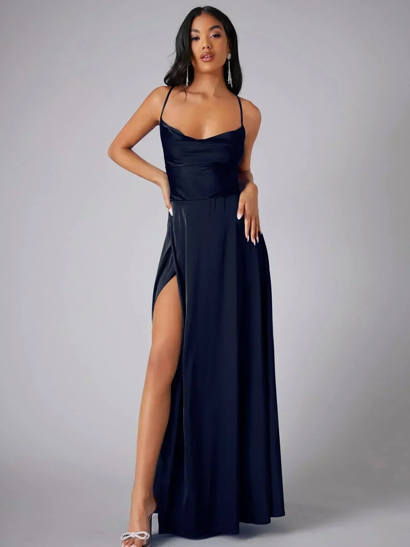 Vestido Maxi de Noche con Tirantes de Espagueti para Mujeres con Alta Rendija