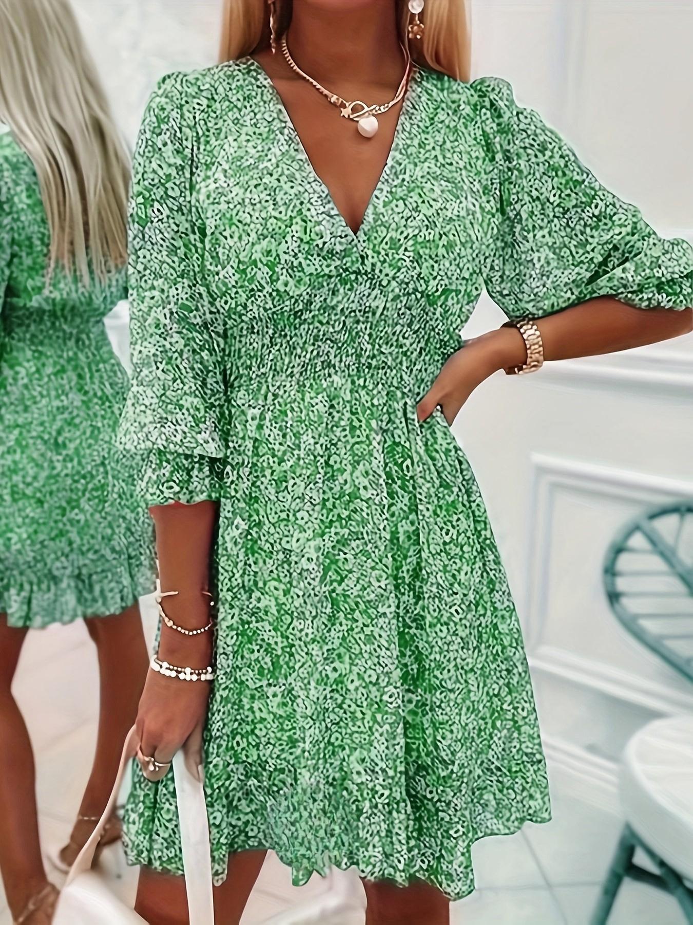 Evie | Vestido Mini Elegante con Volantes Florales