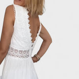 Patricia - Elegante vestido de encaje con cuello en V