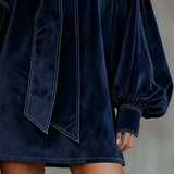 Trinidad ❘ Vestido mini de terciopelo con lazada