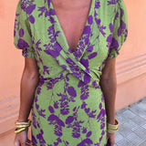 Aria™ - Elegante vestido de escote en V profundo con patrón de hojas