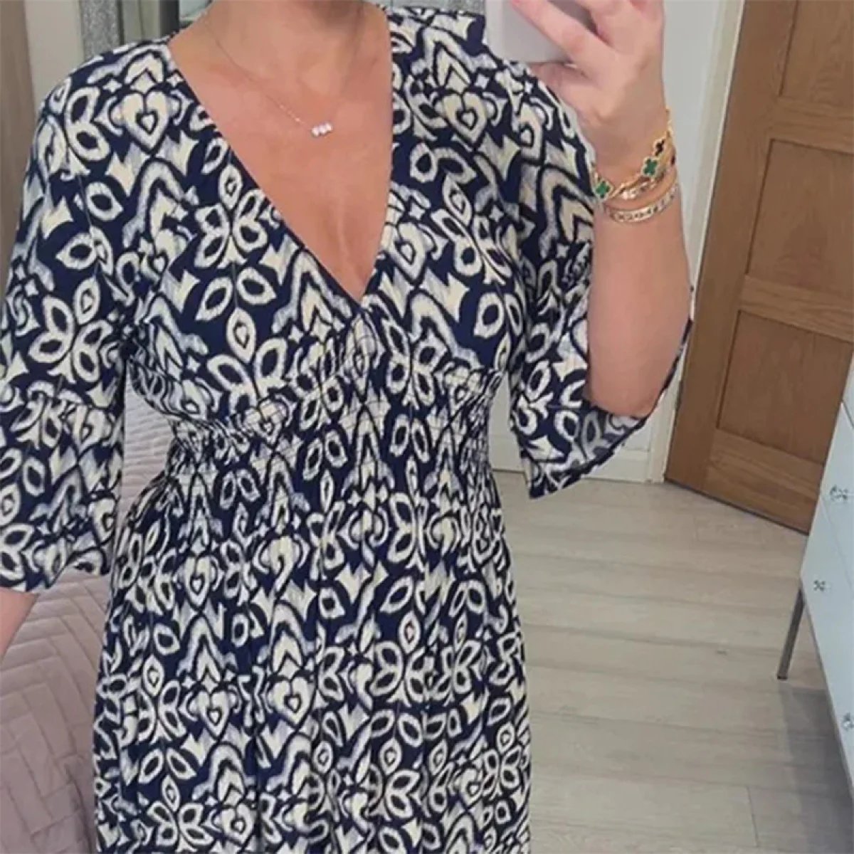 Hazel | Vestido Midi de Corte Geométrico