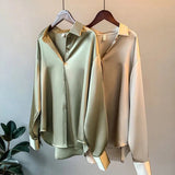 Olivia - Blusa de Satén Brillante de Manga Larga
