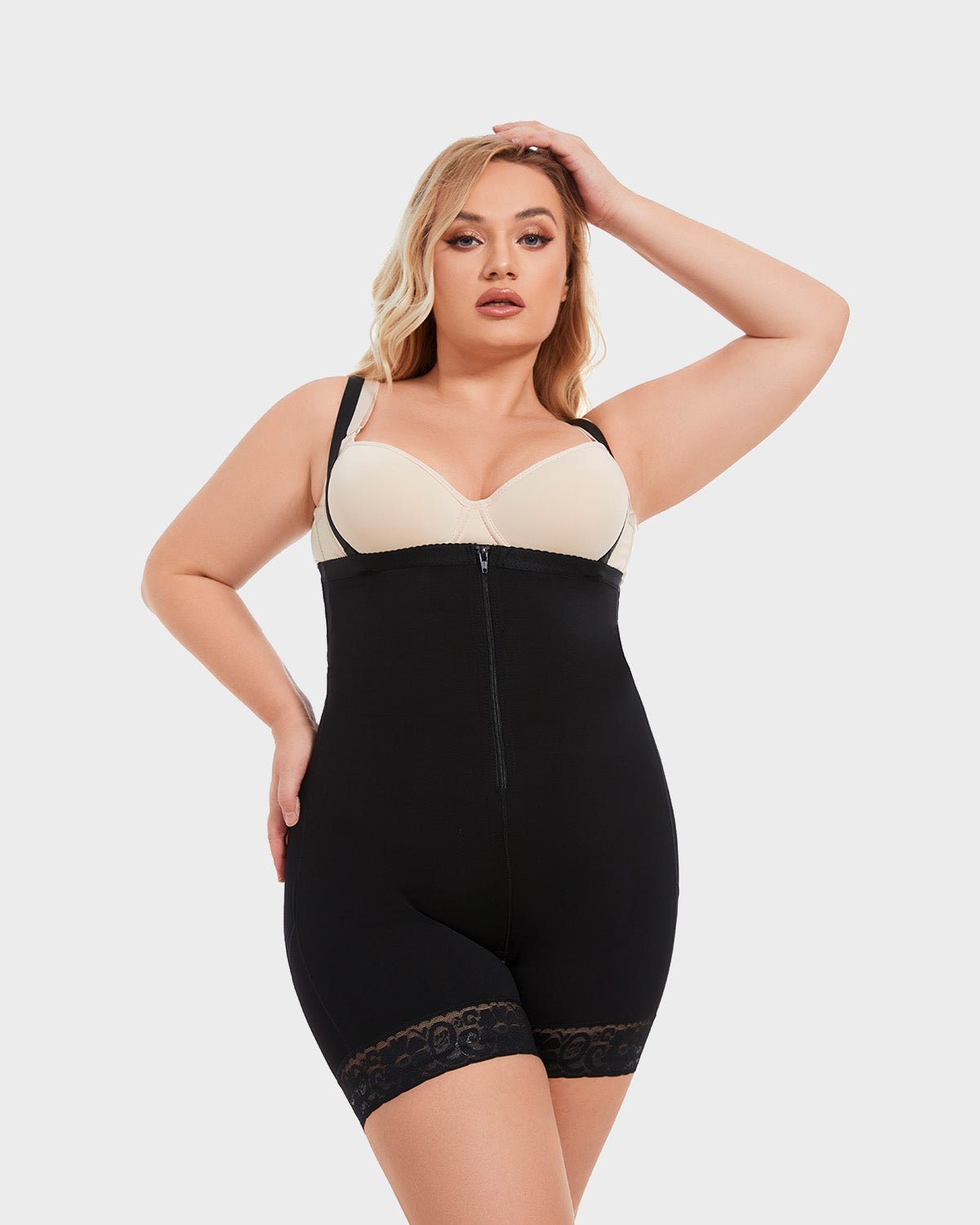 Faja moldeadora con control de abdomen y escote abierto: para una silueta más esbelta y definida.
